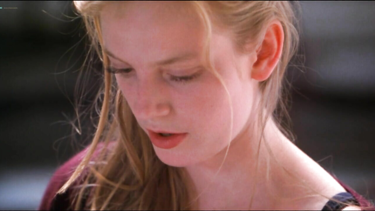 Sarah Polley nude -  sex scene from Guinevere (1999)