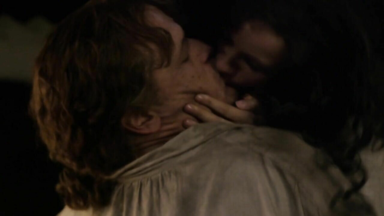 Caitriona Balfe nude -  sex scene from Outlander s03e11 (2017)