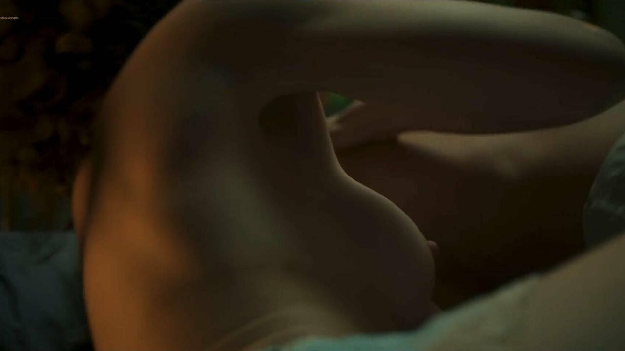 Blanca Suarez nude, Ana Polvorosa nude -  sex scene from Cable Girls s01 (2017)