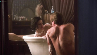 Linda Fiorentino nude -  sex scene from The Moderns (1988)