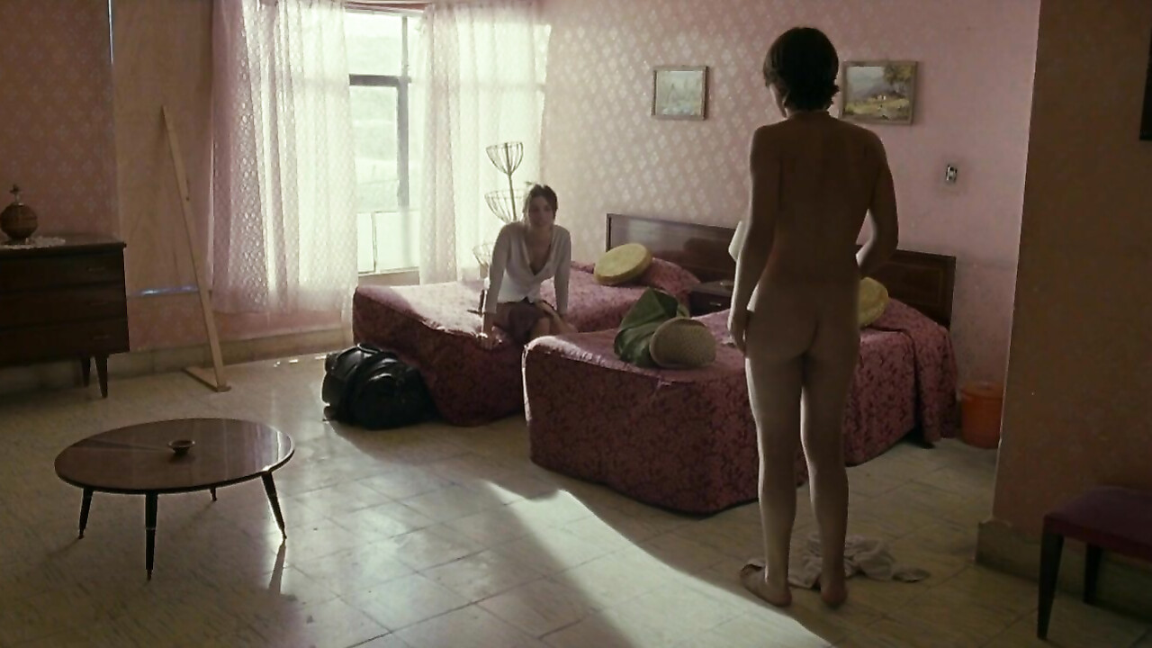 Maribel Verdu nude -  sex scene from Y tu mama tambien (2001)