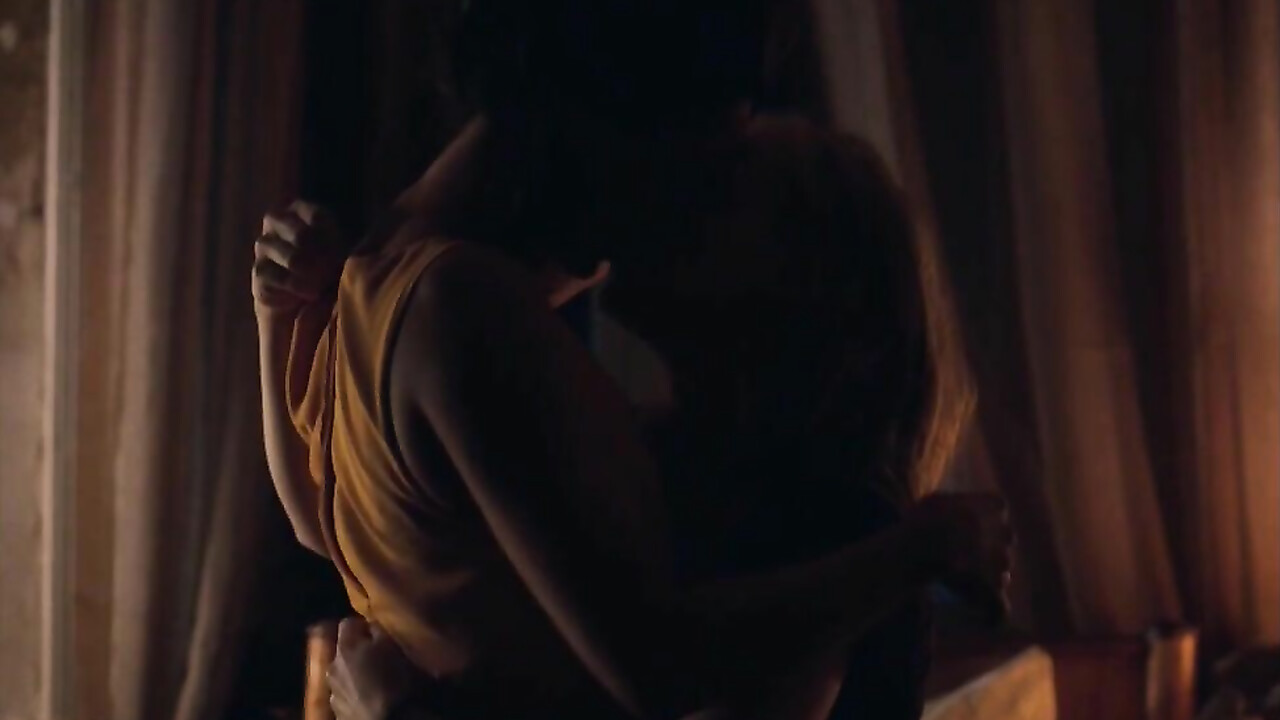 Elisa Schlott nude, Tabita Johannes nude -  sex scene from La Cigale et la Fourmi (2016)