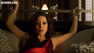 Emmanuelle Vaugier、Anna Silk Lesbian、Lost Girl s02e21 (2012) のシーン