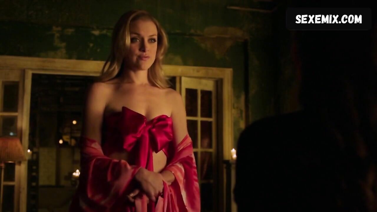 Rachel Skarsten, Anna Silk Lesbian, scene in Lost Girl s03e12 (2013)