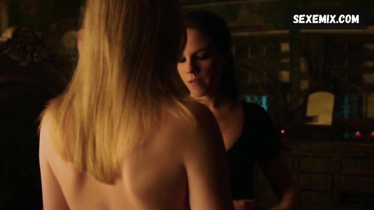 Rachel Skarsten, Anna Silk Lesbian, scene in Lost Girl s03e12 (2013)