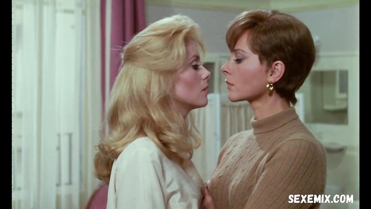 Catherine Deneuve, Francoise Fabian, Maria Latour sexy, scene in Belle De Jour (1967)