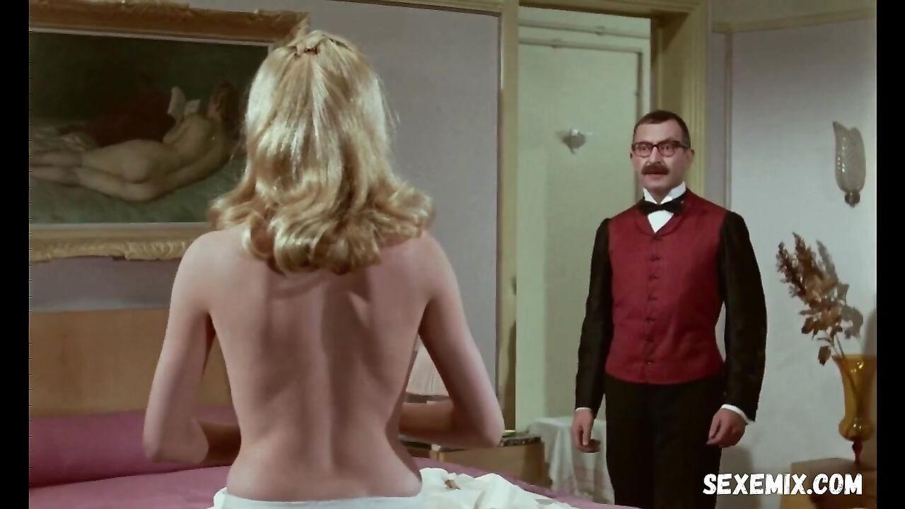 Catherine Deneuve, Francoise Fabian, Maria Latour sexy, scene in Belle De Jour (1967)