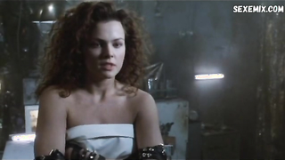 Dina Meyer seksi, Johnny Mnemonic (Japanese Cut) (1995) filmindeki sahne