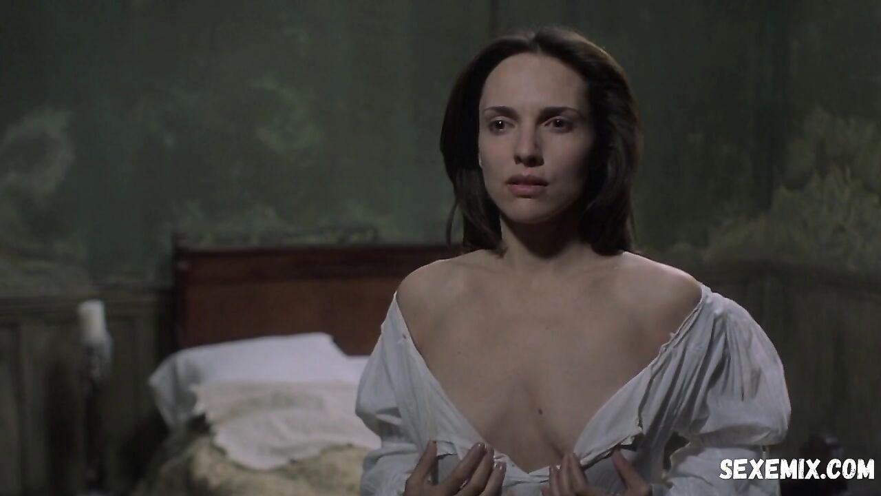 Ashley Laurence, Angel Boris sexy, scene in Warlock III (1999)