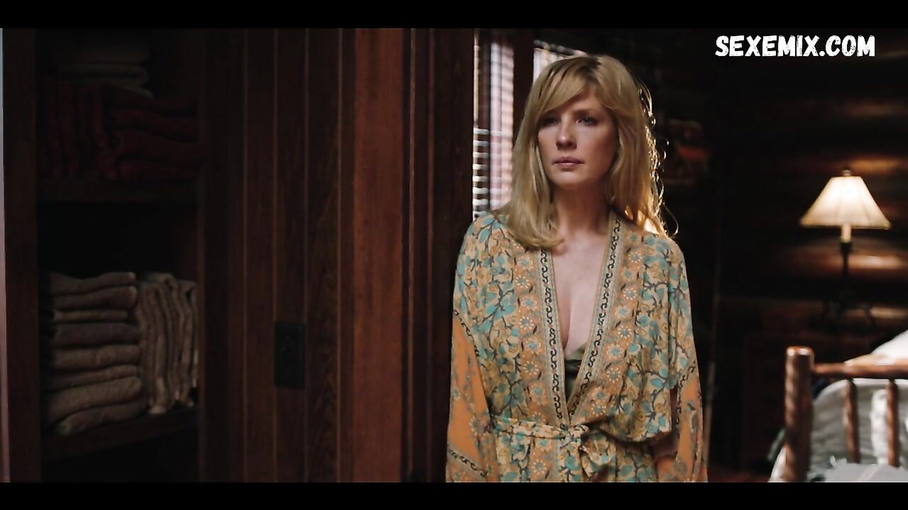 Kelly Reilly cleavage, scene in Yellowstone s02e07 (2019)