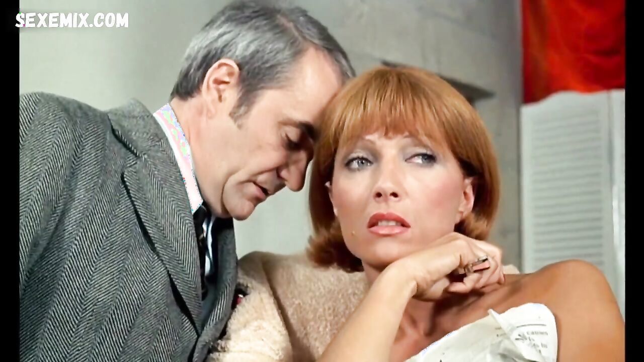 Stéphane Audran breasts, scene in How to Make Good When One Is a Jerk and a Crybaby (1974)