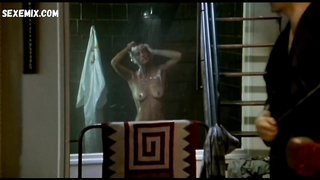 Sandrine Dumas, Laure Killing sexy, scena in Beyond Therapy (1987)