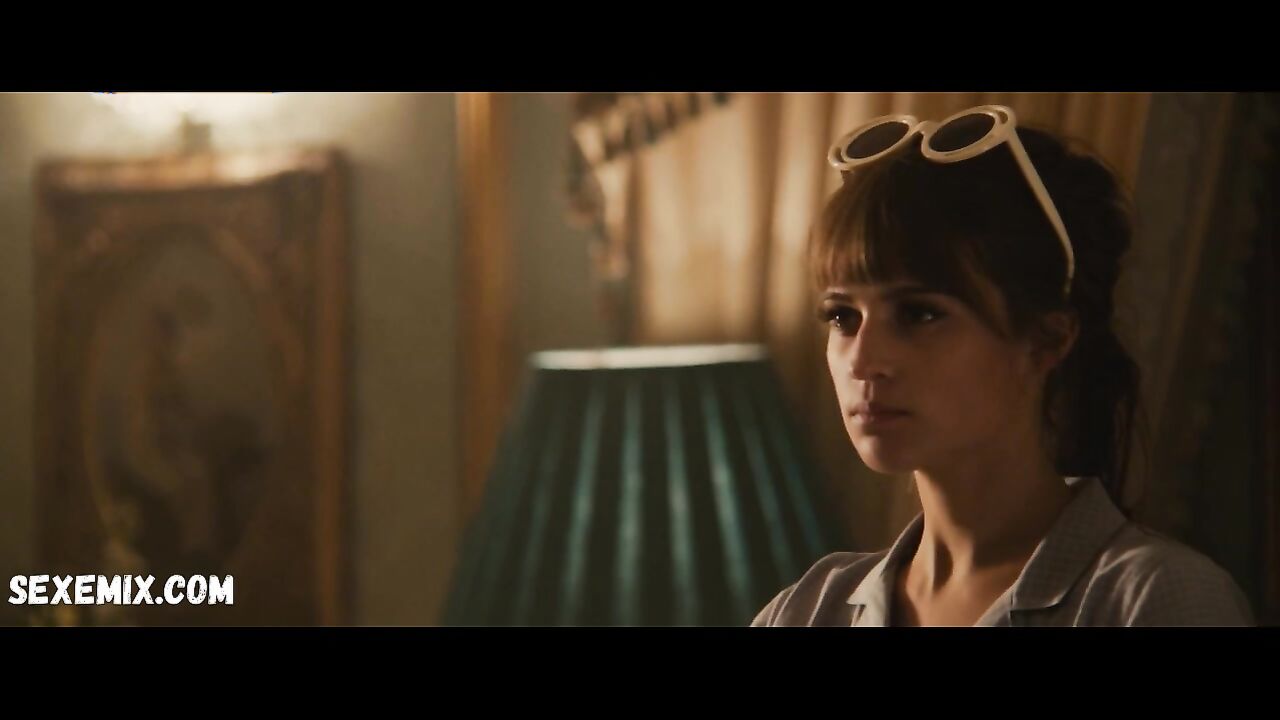 Alicia Vikander sexy, scene in The Man from U.N.C.L.E. (2015)