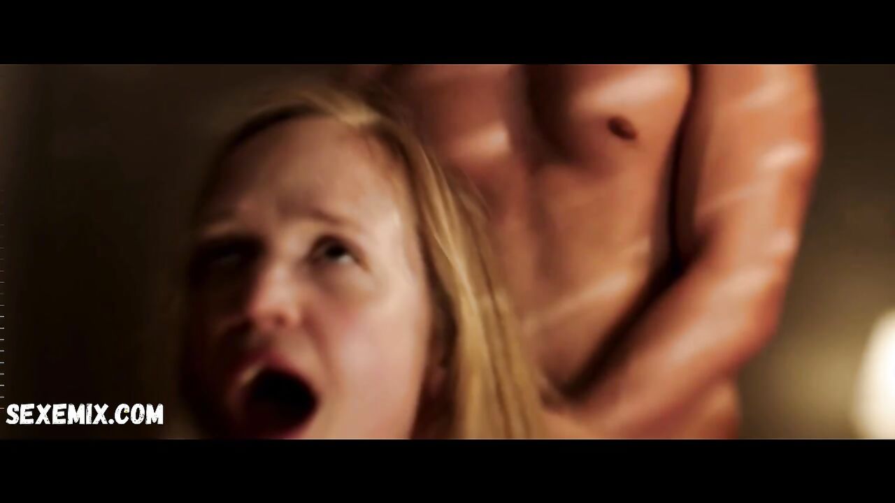 Tuva Kathinka-Dorothea Owren Hennum sexy, scene in Oyet Som Ser (2017)