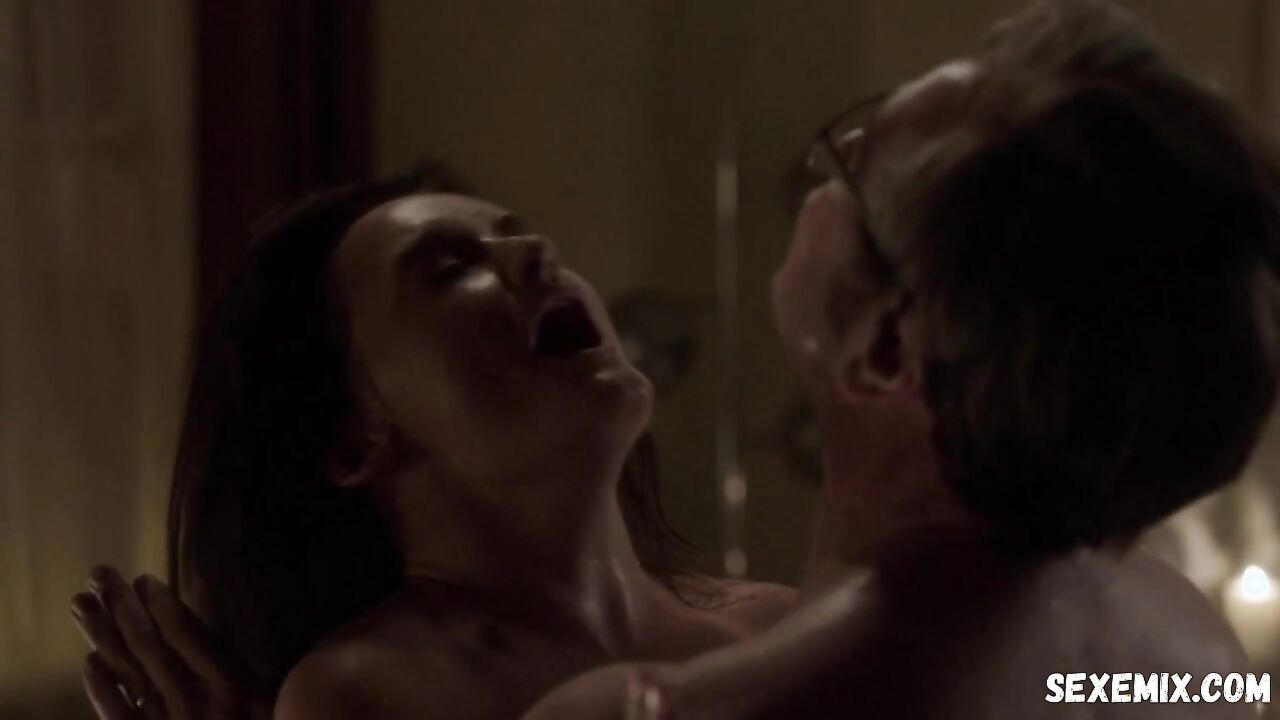 Gillian Alexy sexy, scene in The Americans s03e01 (2015)