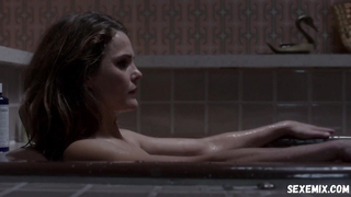 Gillian Alexy sexy, scene in The Americans s03e01 (2015)