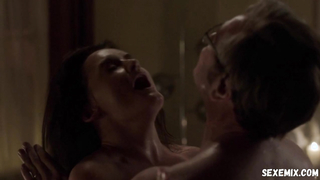 Gillian Alexy sexy, scene in The Americans s03e01 (2015)