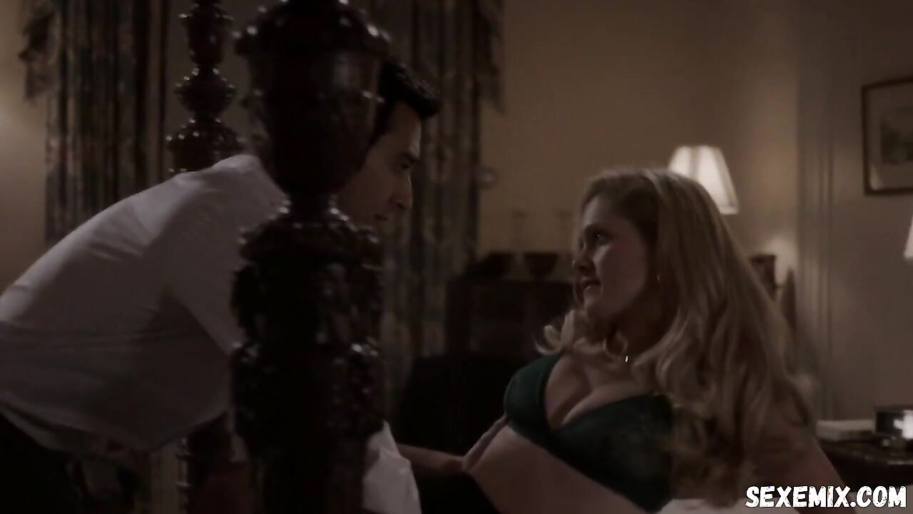 Keri Russell sexy, scene in the Americans s03e03 (2015)