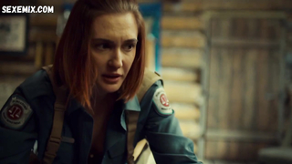 Pechos de Katherine Barrell, escena en Wynonna Earp s03e10 (2018)