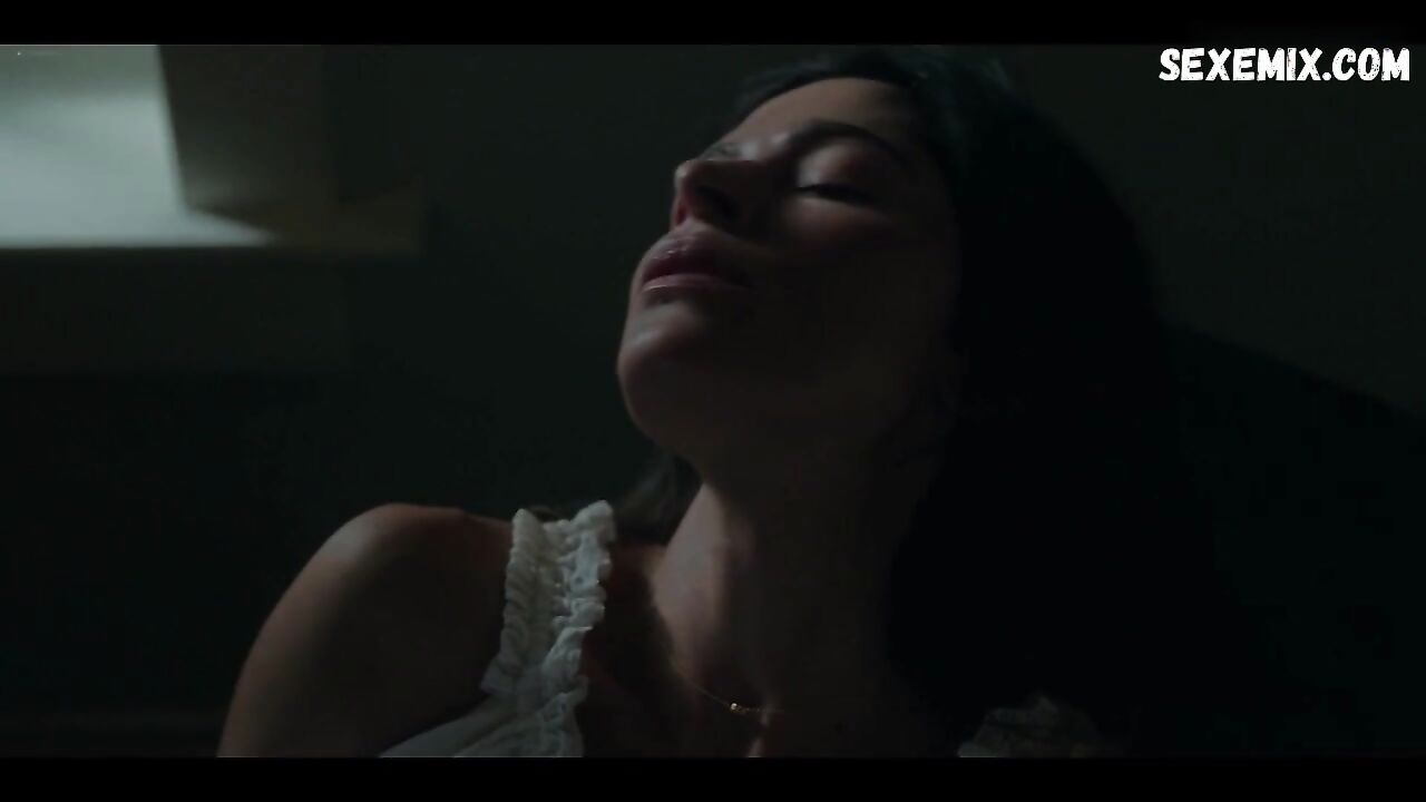 Sarah Shahi, Margaret Odette sexy, scene in Sex Life s01e02-03 (2021)