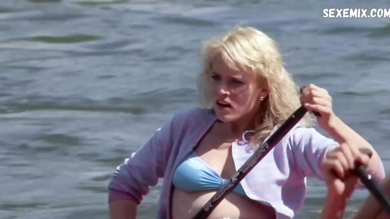 Peggy Trentini, Jennifer Runyon, Lori Sutton sexy, Szene in Up the Creek (1984)