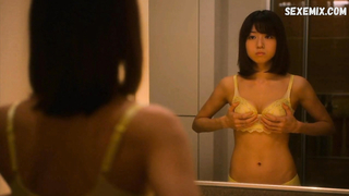 Shizuka Nakamura, Juri Kawasaki sexy, scene in Fishbowl Wives s01e02 (2022)