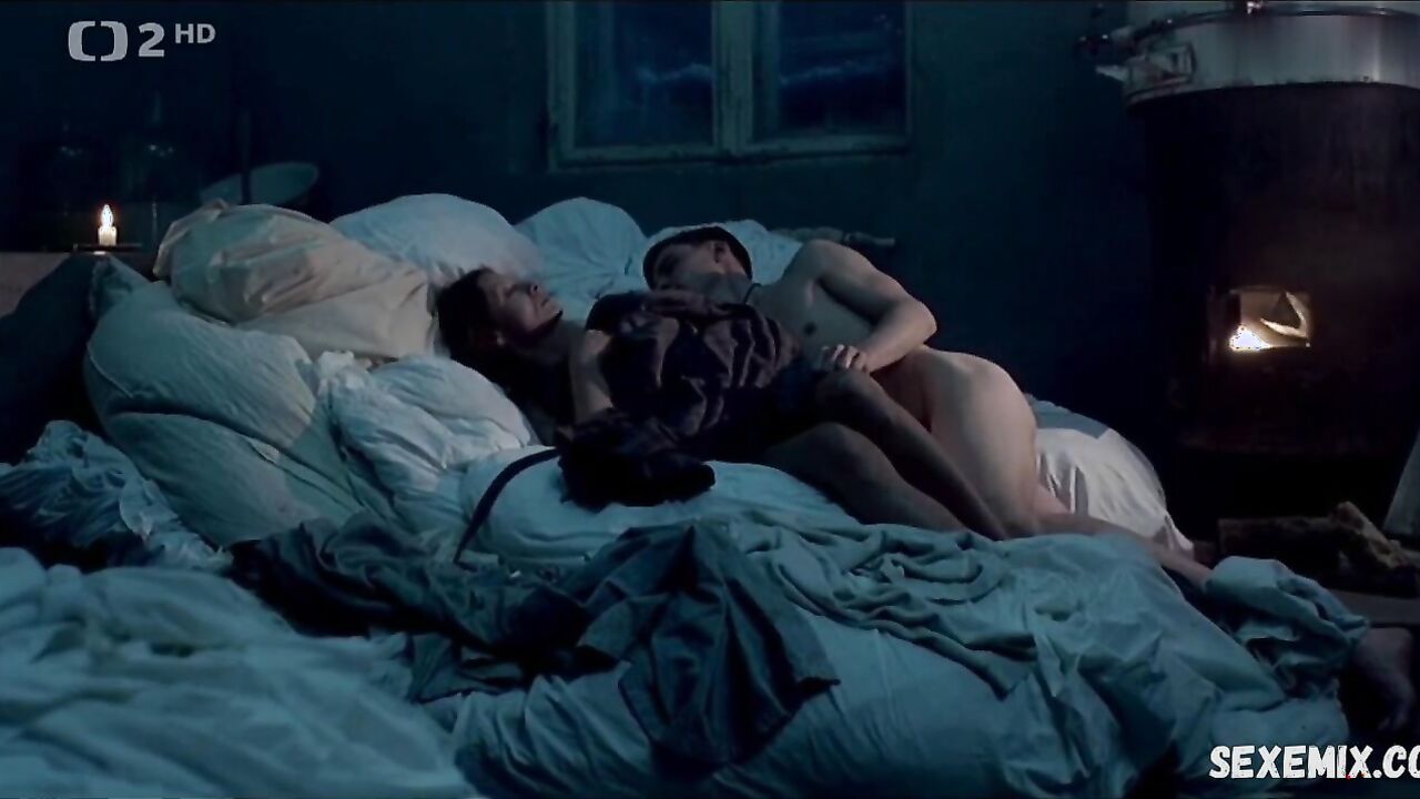 Vilma Cibulkova sexy, scene in Krev zmizeleho (2005)