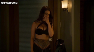 Jessica Lowndes のセクシーなシーン、90210 s05e04 (2012) Part 2