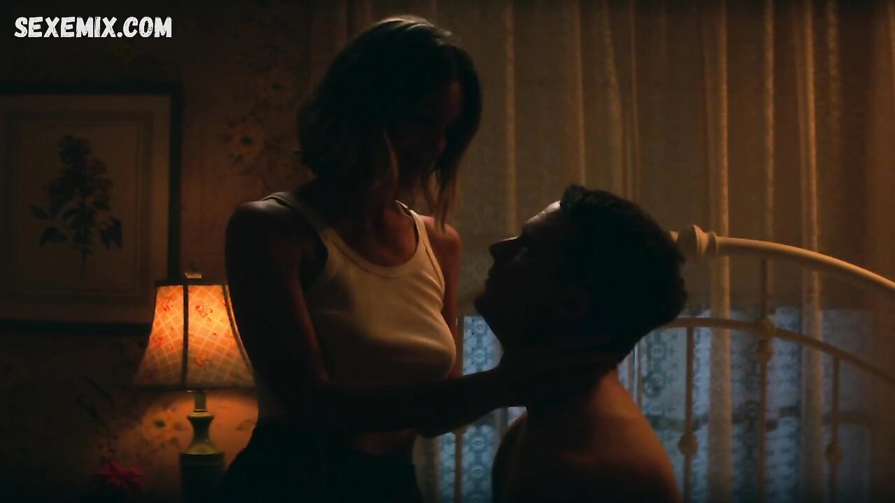 Leila George sexy, scene in Animal Kingdom s04e08-09 (2019)