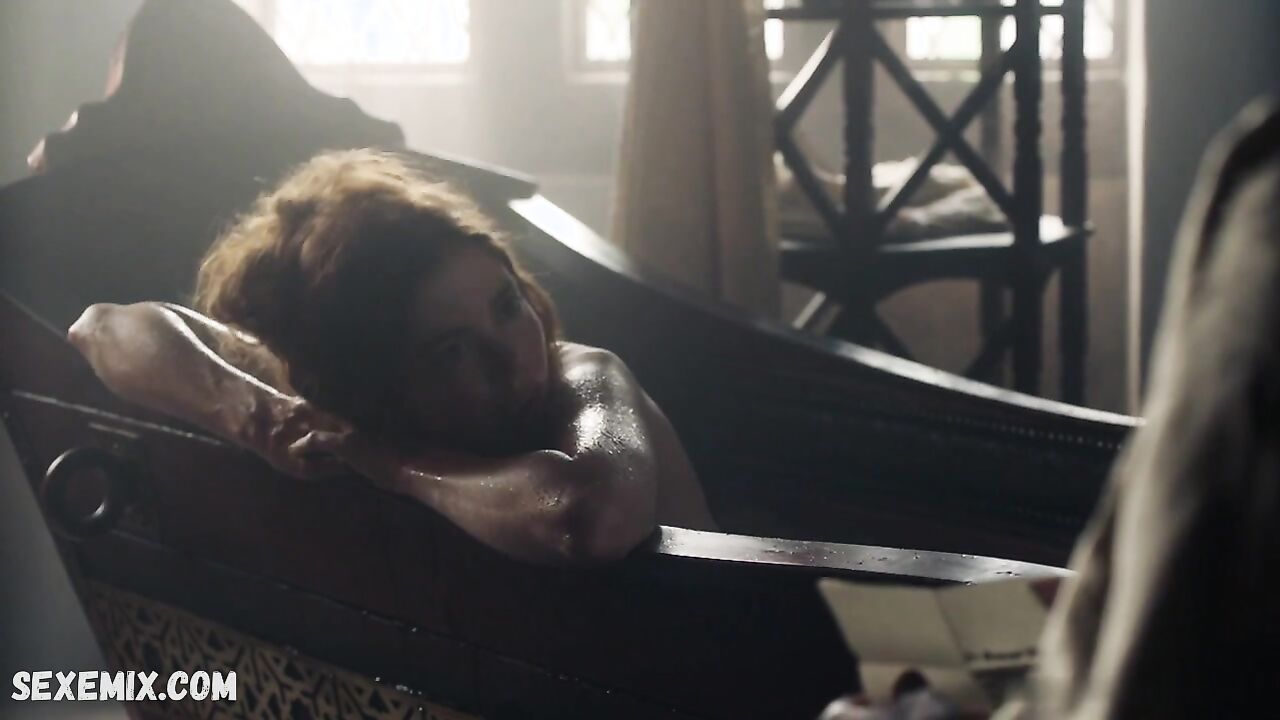 Charlotte Hope shows tits, scene in The Spanish Princess s01e06 (2019)