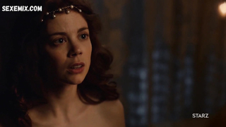 Charlotte Hope üstsüz, The Spanish Princess sahnesi s01e02 (2019)