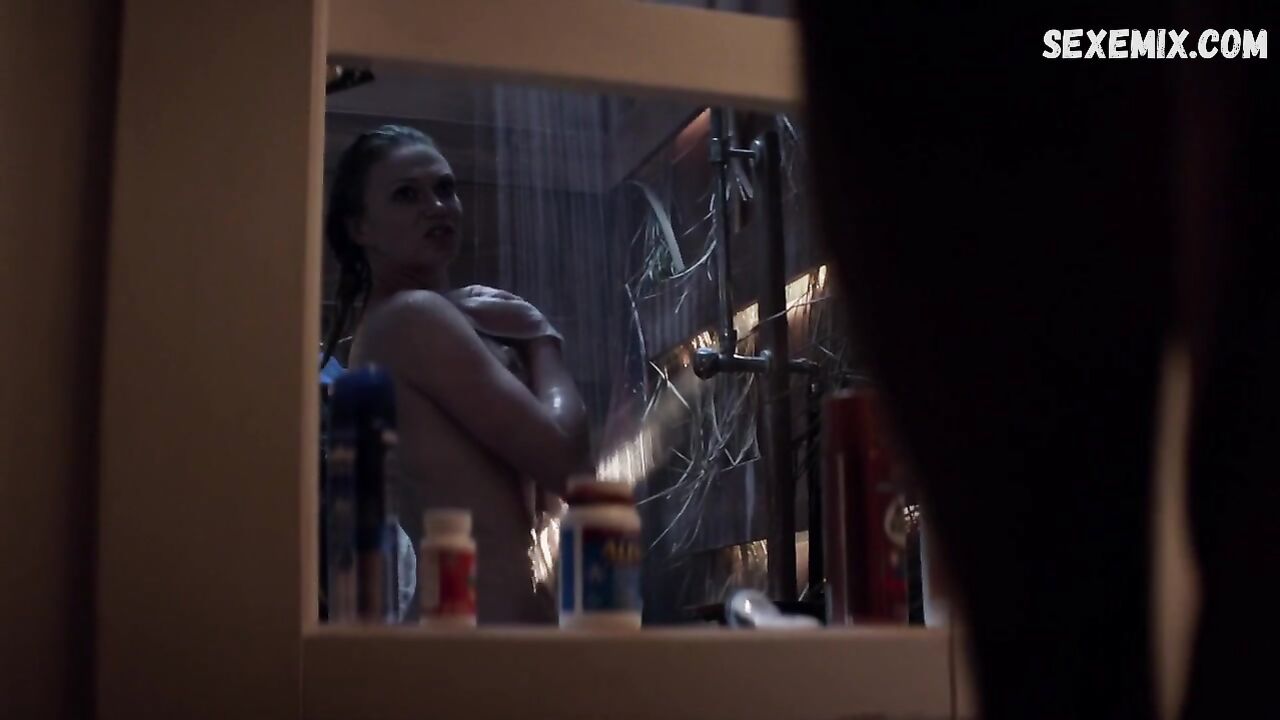 Chelsea Blechman sowgirl sex, scene in Animal Kingdom s02e01 (2017)