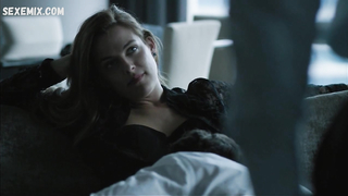 Riley Keough sexy, scene in The Girlfriend Experience s01e13 (2016)