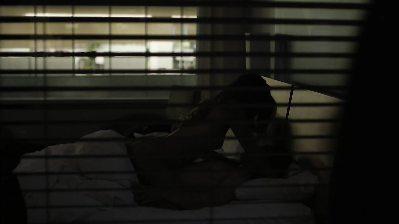 Riley Keough, Nude Scene in The Girlfriend Experience s01e03 (2016)