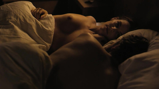 Riley Keough, scena sexy in The Girlfriend Experience s01e06 (2016)