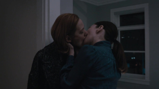 Anna Friel, Louisa Krause lesbian, scene in The Girlfriend Experience s02e09 (2017)