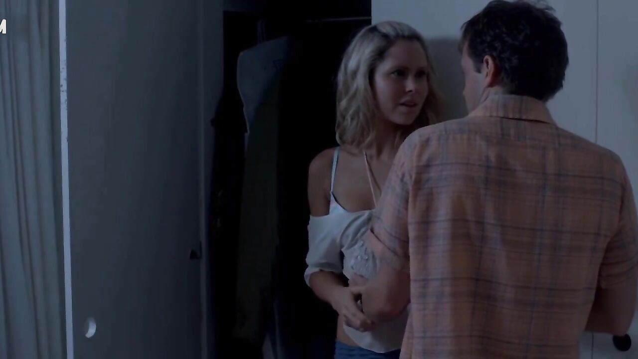 Anna Hutchison, Rose McIver topless, scene in Blinder (2013)