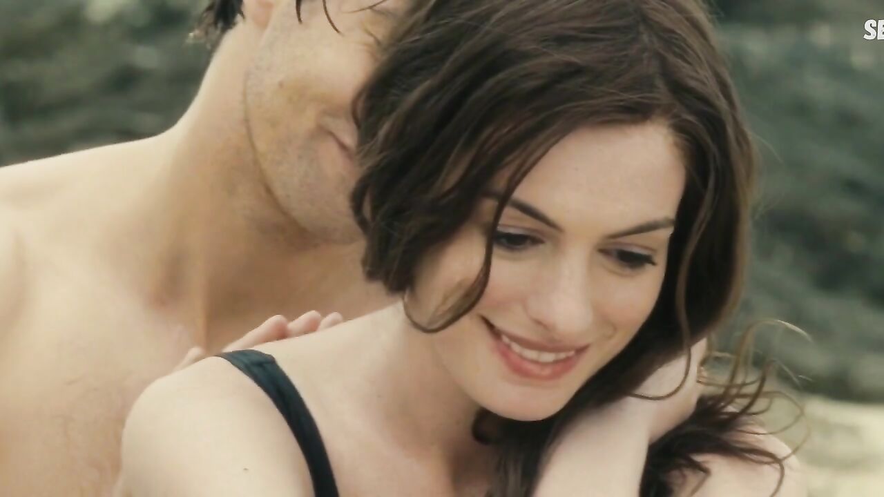 Anne Hathaway underwear scene in One Day (2011)