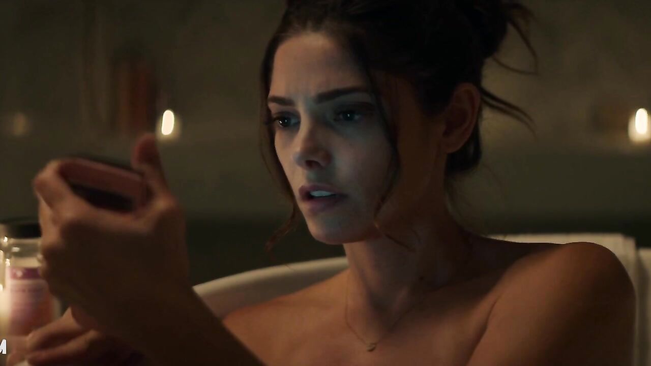 Ashley Greene sexy Szene in Aftermath (2021)