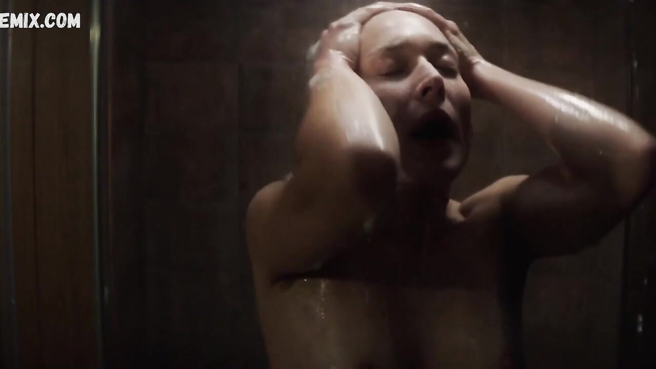 Nackte Josefin Asplund in der Dusche, Szene in Sanctuary s01e03e06 (2019)