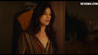 Charlotte Gainsbourg, Noée Abita scene in The Passengers of the Night (2022)