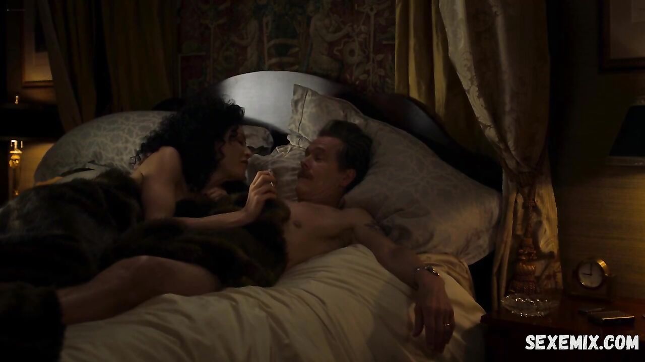 Joanne Kelly, Nathalie Rock, Ester Jiron nude scene in City on a Hill s03e01-5 (2022)