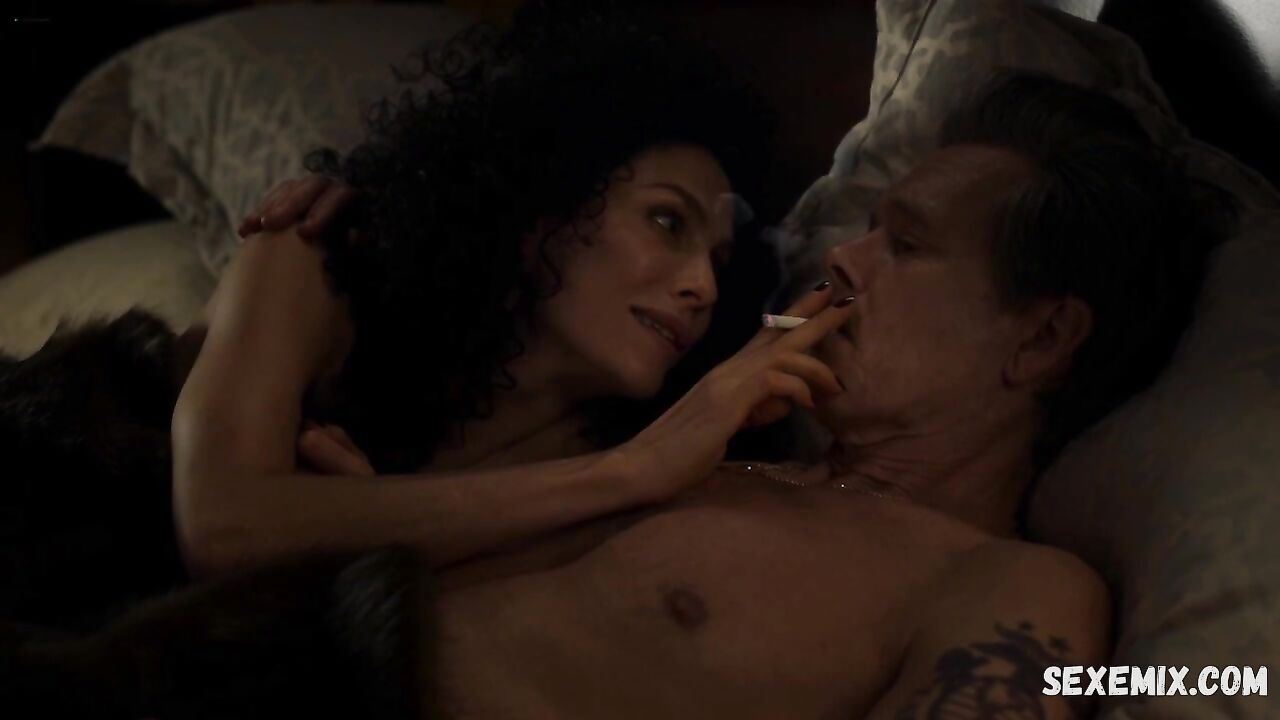 Joanne Kelly, Nathalie Rock, Ester Jiron nude scene in City on a Hill s03e01-5 (2022)