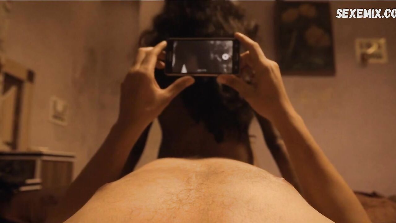 Look at Khushboo Upadhyay body in lingerie, scene in Lovefucked (Jaoon Kahan Bata Ae Dil) (2019)