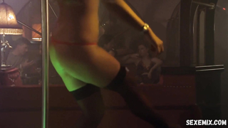 Janina Isabell Batoly dancing striptease, scene in Im Angesicht des Verbrechens s01e07 (2010)