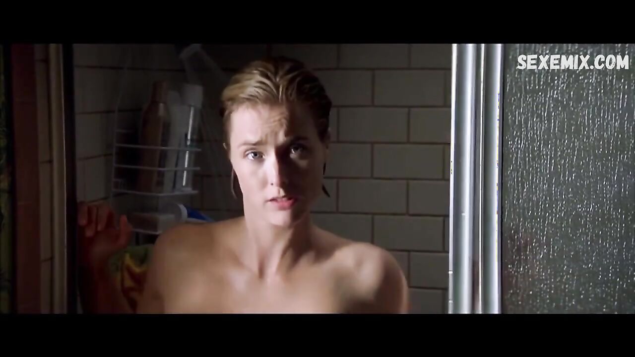 Tea Leoni breasts sexy scene in The Family Man (2000)