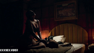 Liz Gallardo underwear, scene in Bunker s01e03 (2022)