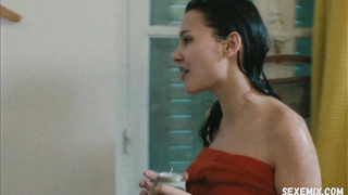 Virginie Ledoyen underwear scene in Late August, Early September (Fin aout, debut septembre) (1998)