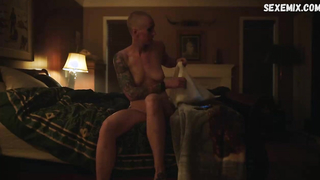 Jen Znack mostrando senos desnudos, escena en Peacemaker s01e06 (2022)