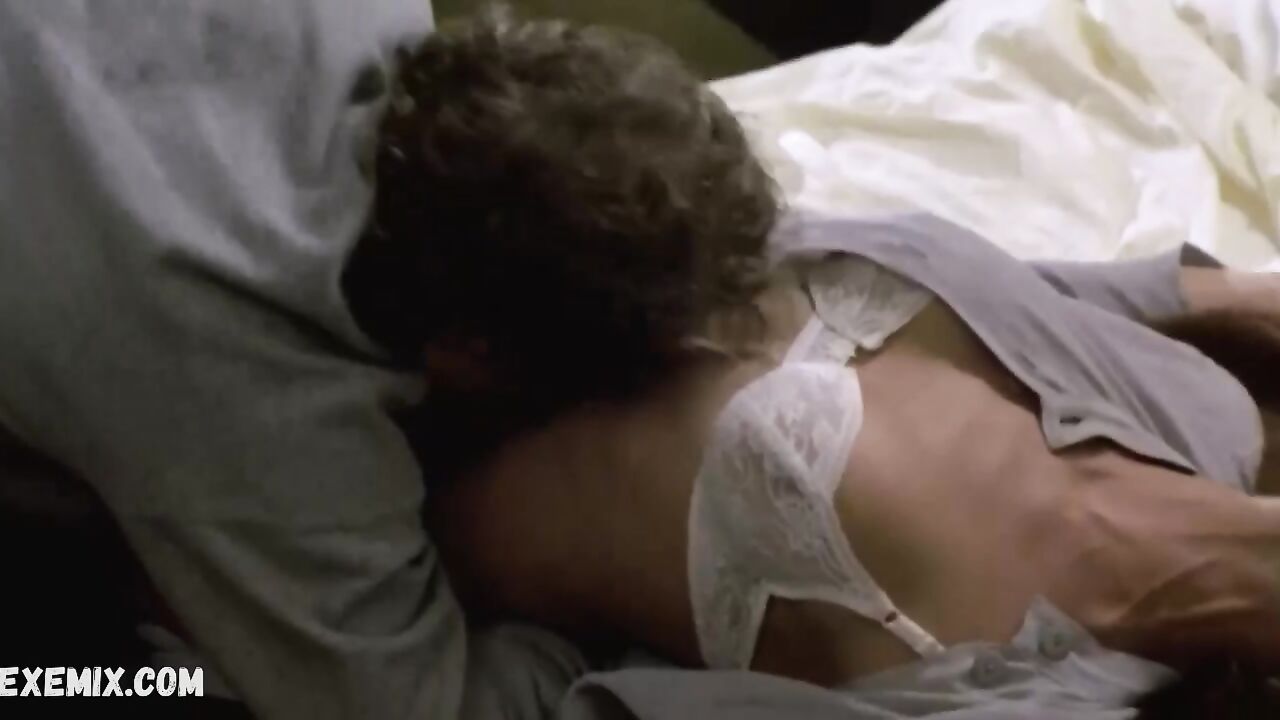 Tracy Scoggins poses nude during sex in movie - In Dangerous Company (1988)